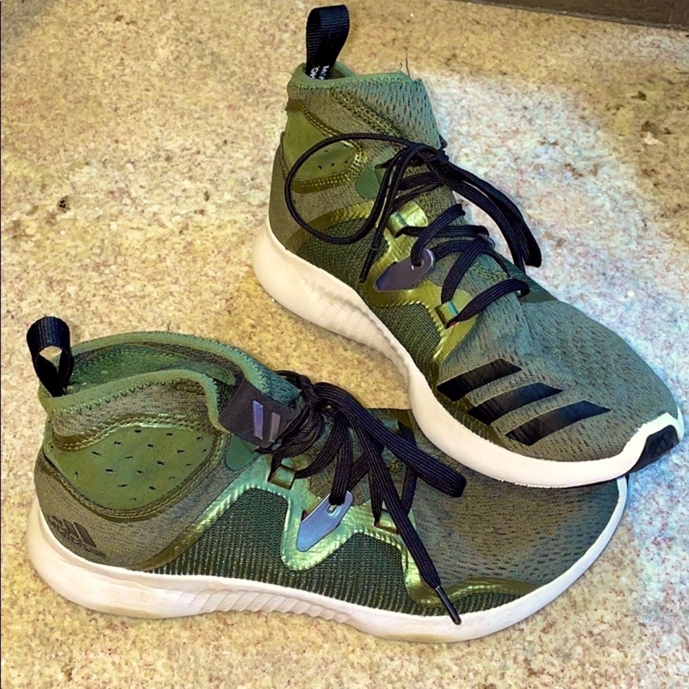 Adidas Army Green 6.5 Women’s Shoes - Picture 1 of 10
